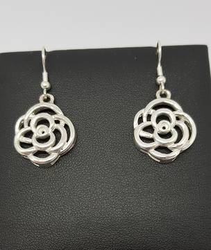 Made in New Zealand, silver flower earrings