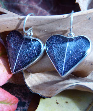 Blue skeleton leaf silver earrings - heart shaped