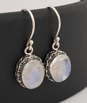 Moonstone earrings with stunning filigree frame