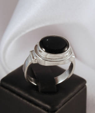 Sterling Silver Cabachon Onyx Ring