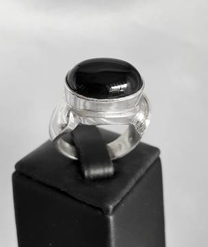 Large oval black onyx silver ring