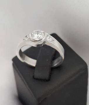 Dainty cz sterling silver ring