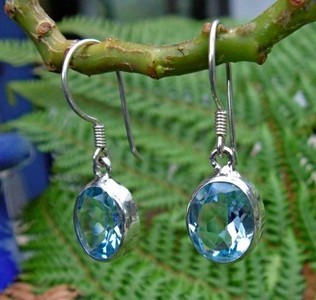 EP219 blue topaz earrings N