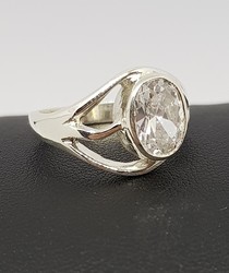R255-sterling-silver-cubic-zirconia-ring-made-in-NZ